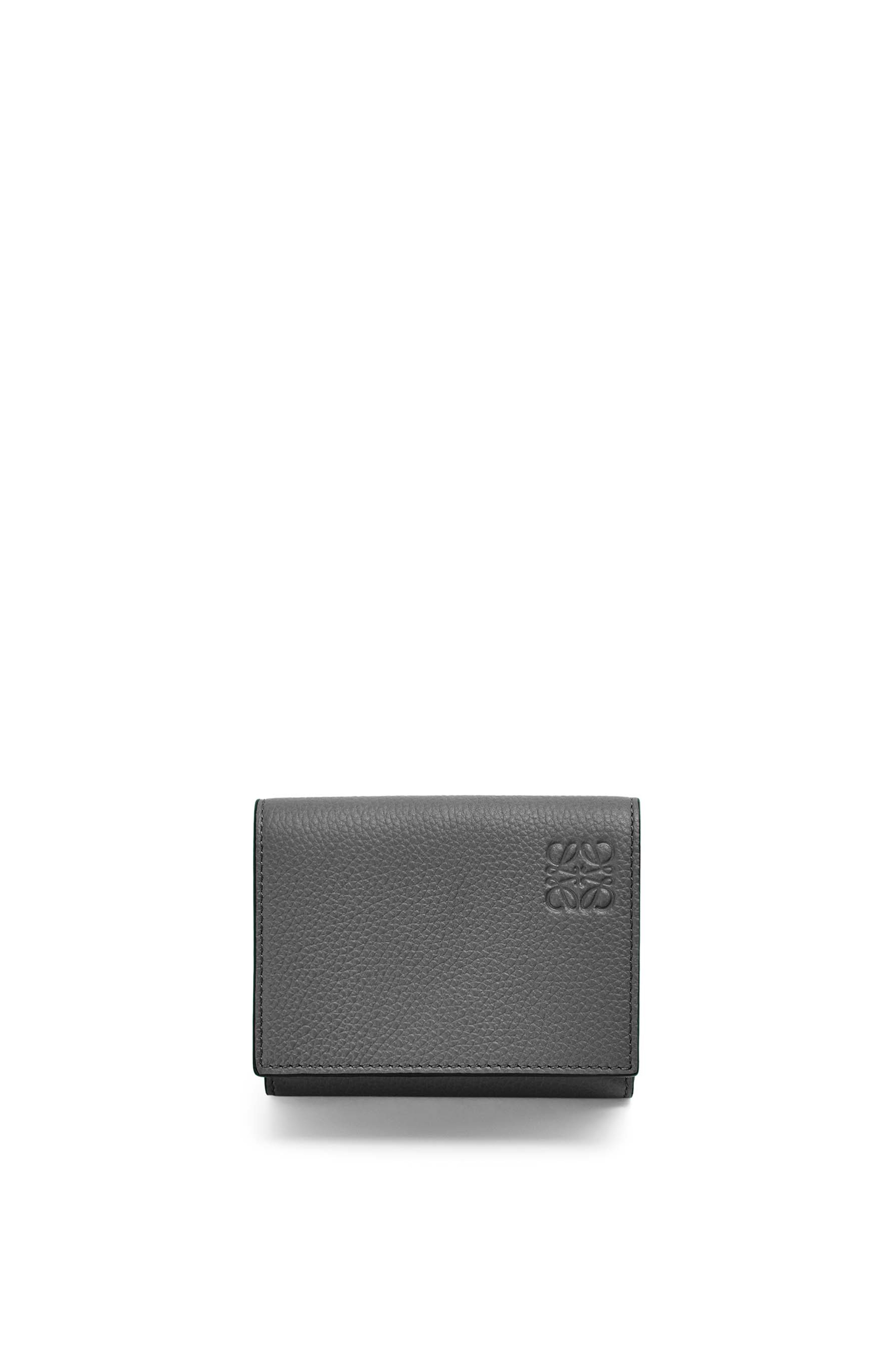 Trifold wallet in soft grained calfskin