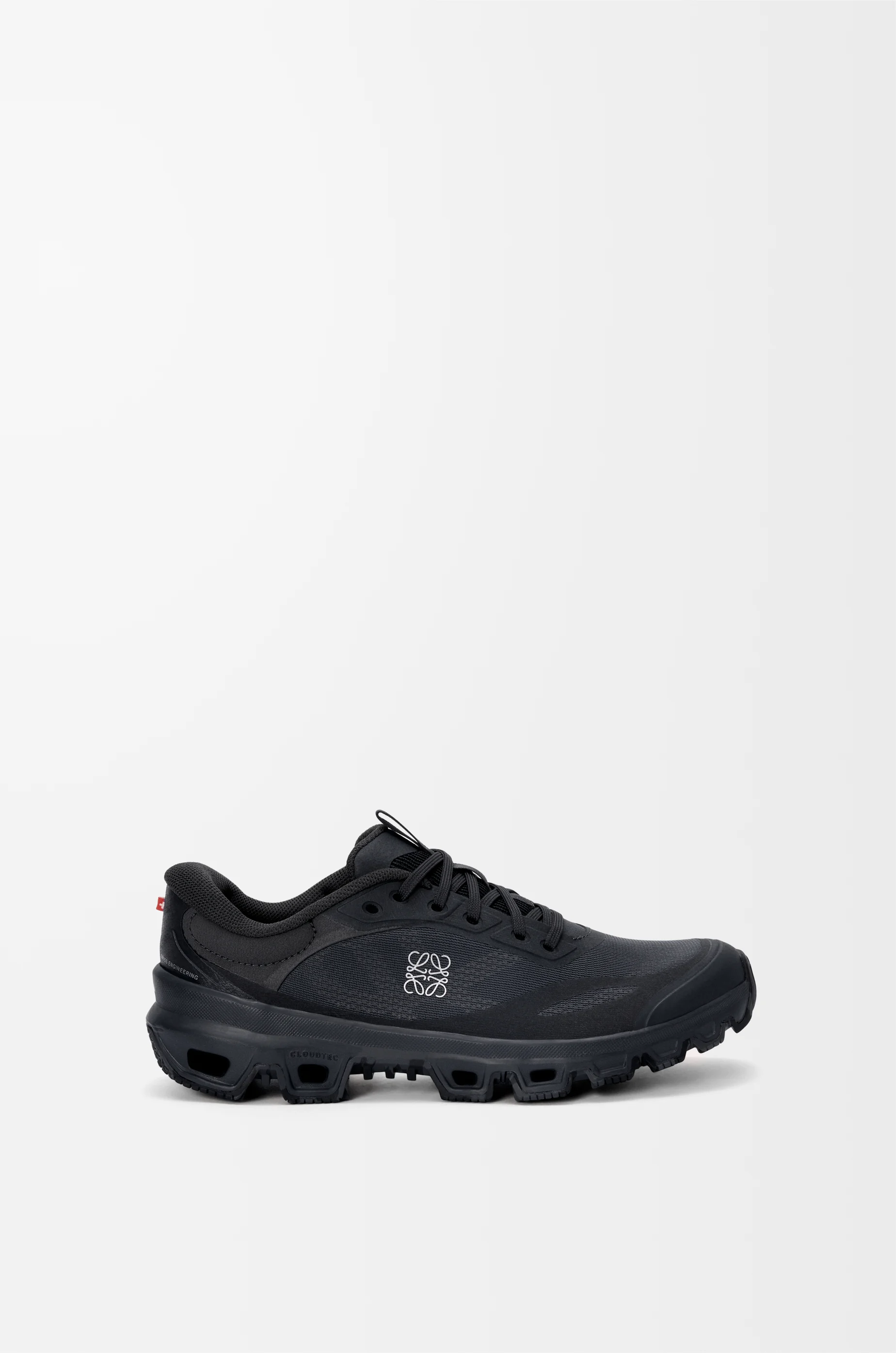 【LOEWE】【LOEWE×ON RUNNING】\