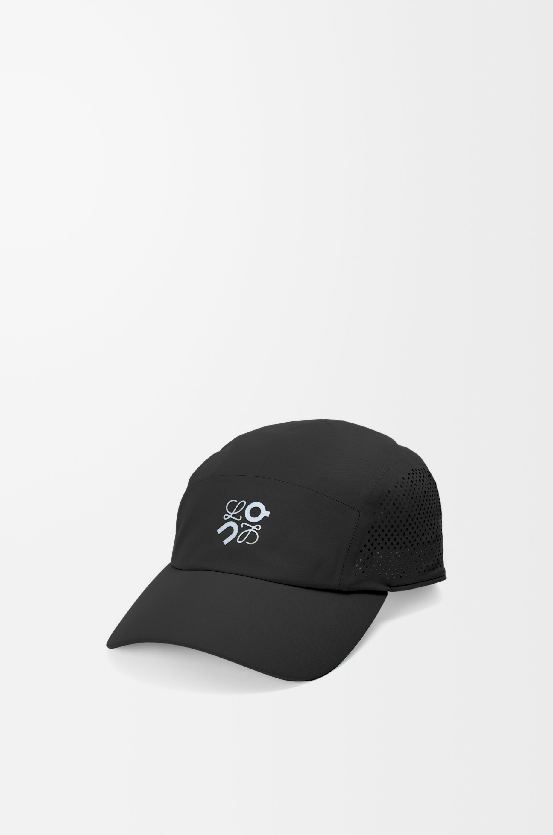 Cap in technical shell