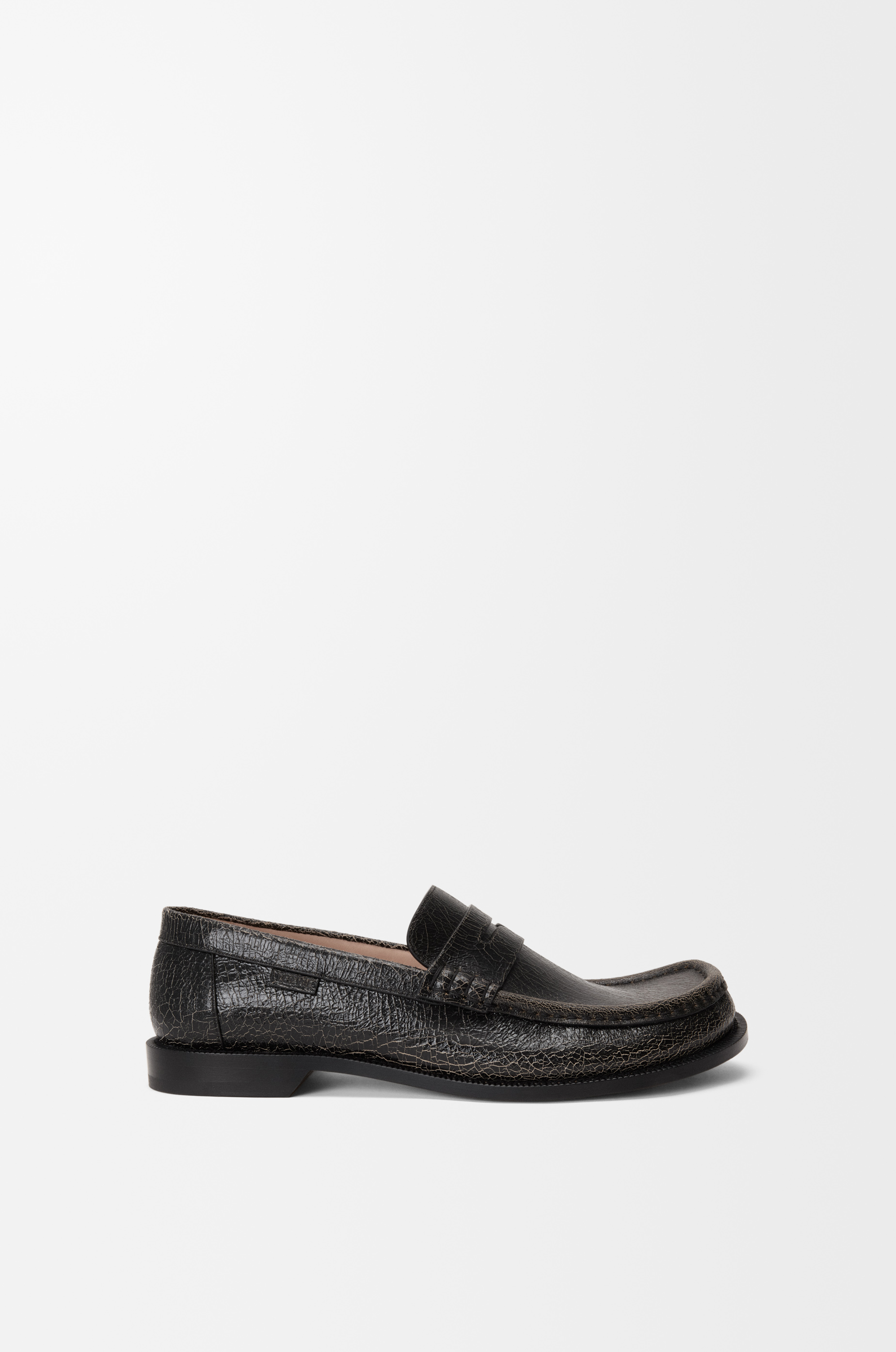 Campo loafer in cracked calfskin Black - LOEWE USA Official Website