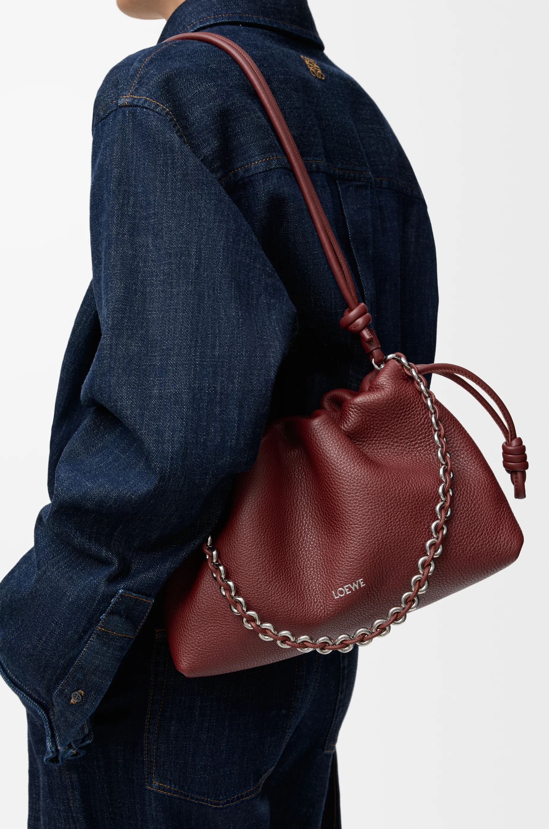 LOEWE Borsa Flamenco Purse media in pelle di vitello granata sottile Mogano