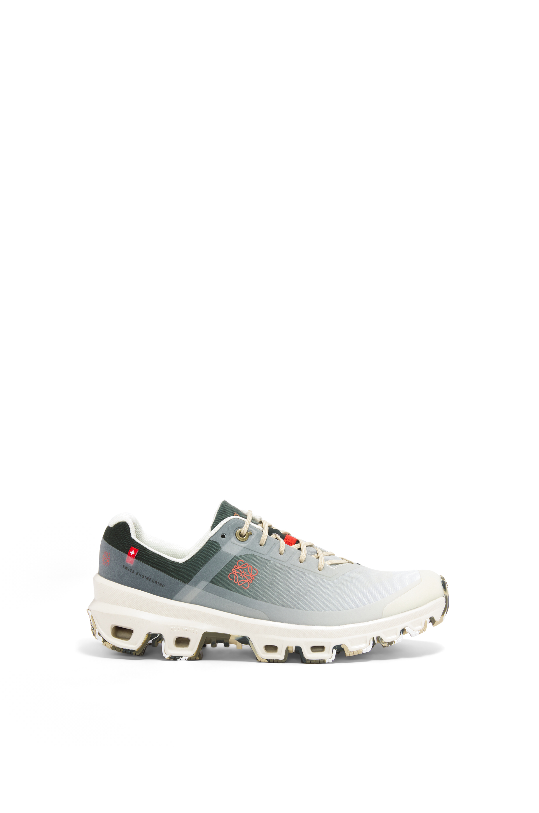 Cloudventure running shoe in nylon