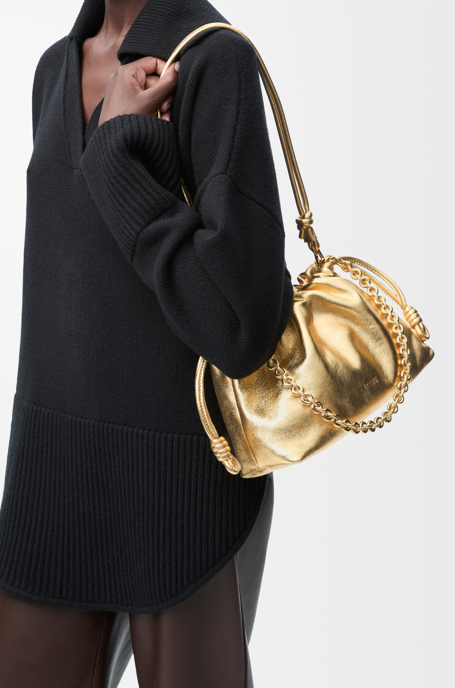 LOEWE Borsa flamenco purse media in pelle di agnello laminata Oro