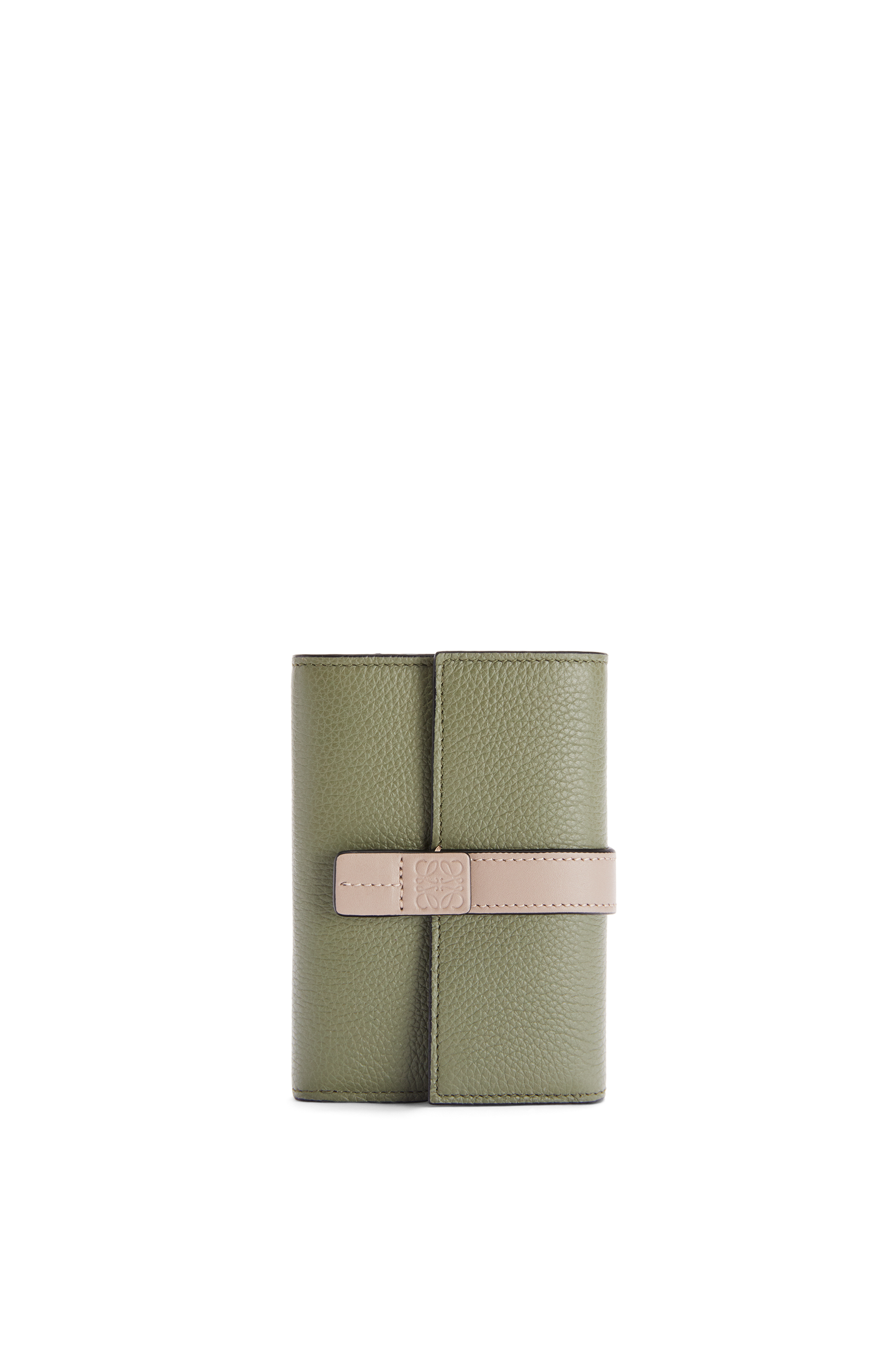 Small vertical wallet in soft grained 