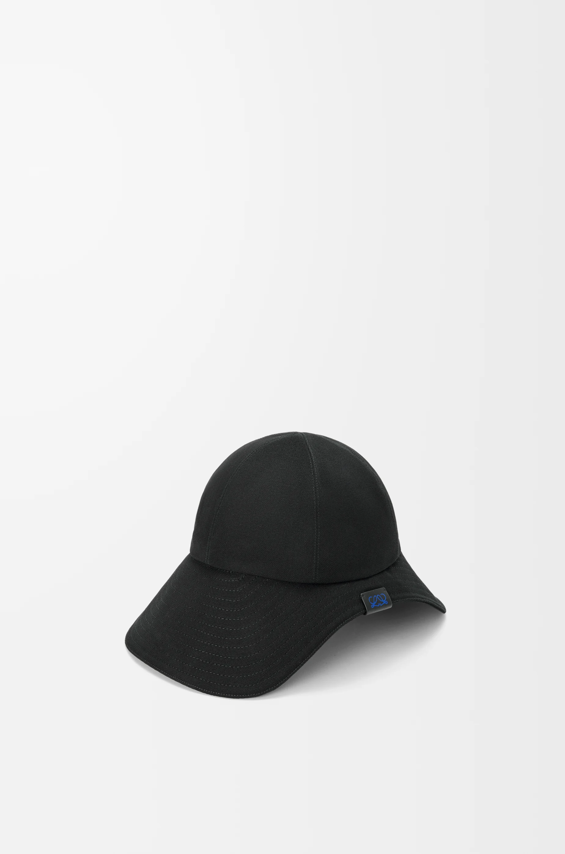 Hiker hat in canvas