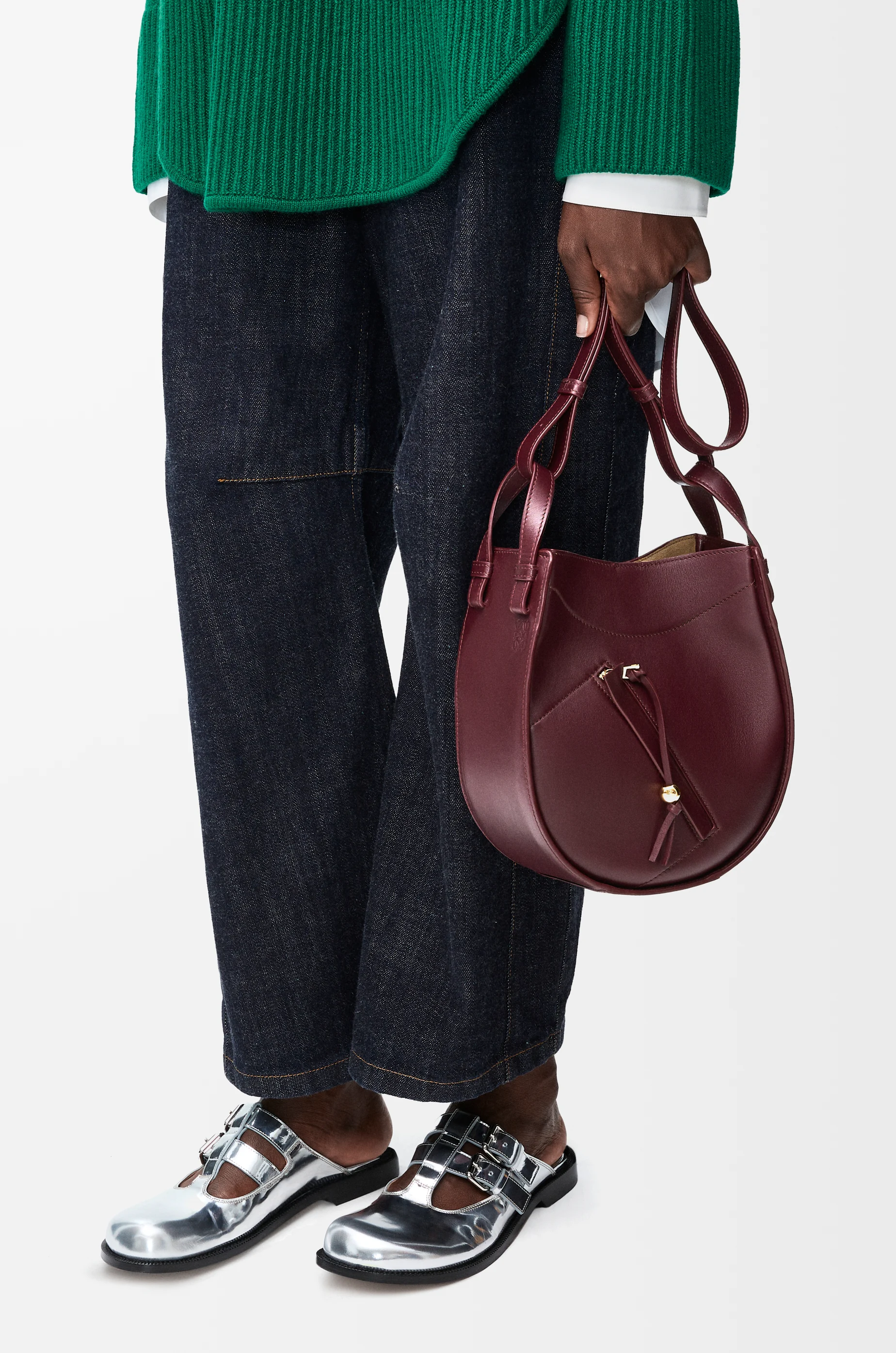 LOEWE Bolso Hammock Slice en piel de ternera Burdeos Oscuro