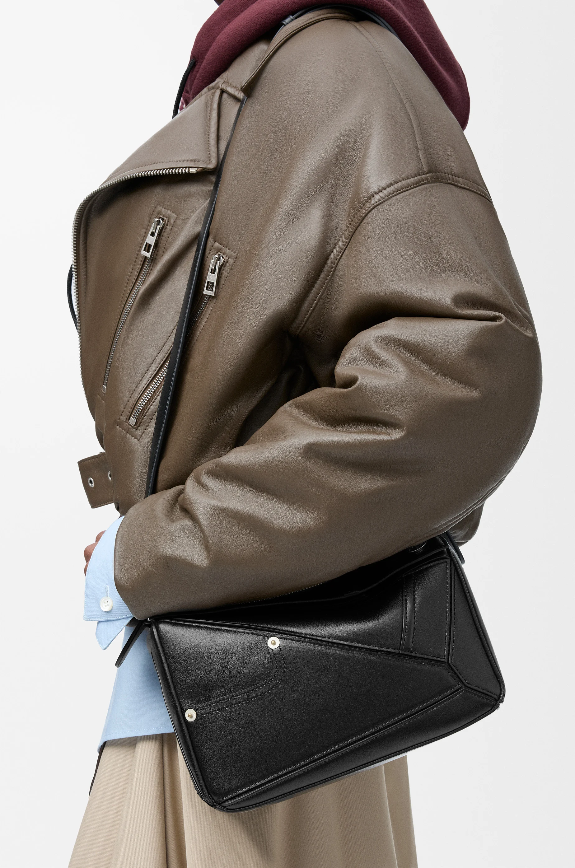 LOEWE 小号亮面牛皮革 Panta Puzzle 手袋 黑色