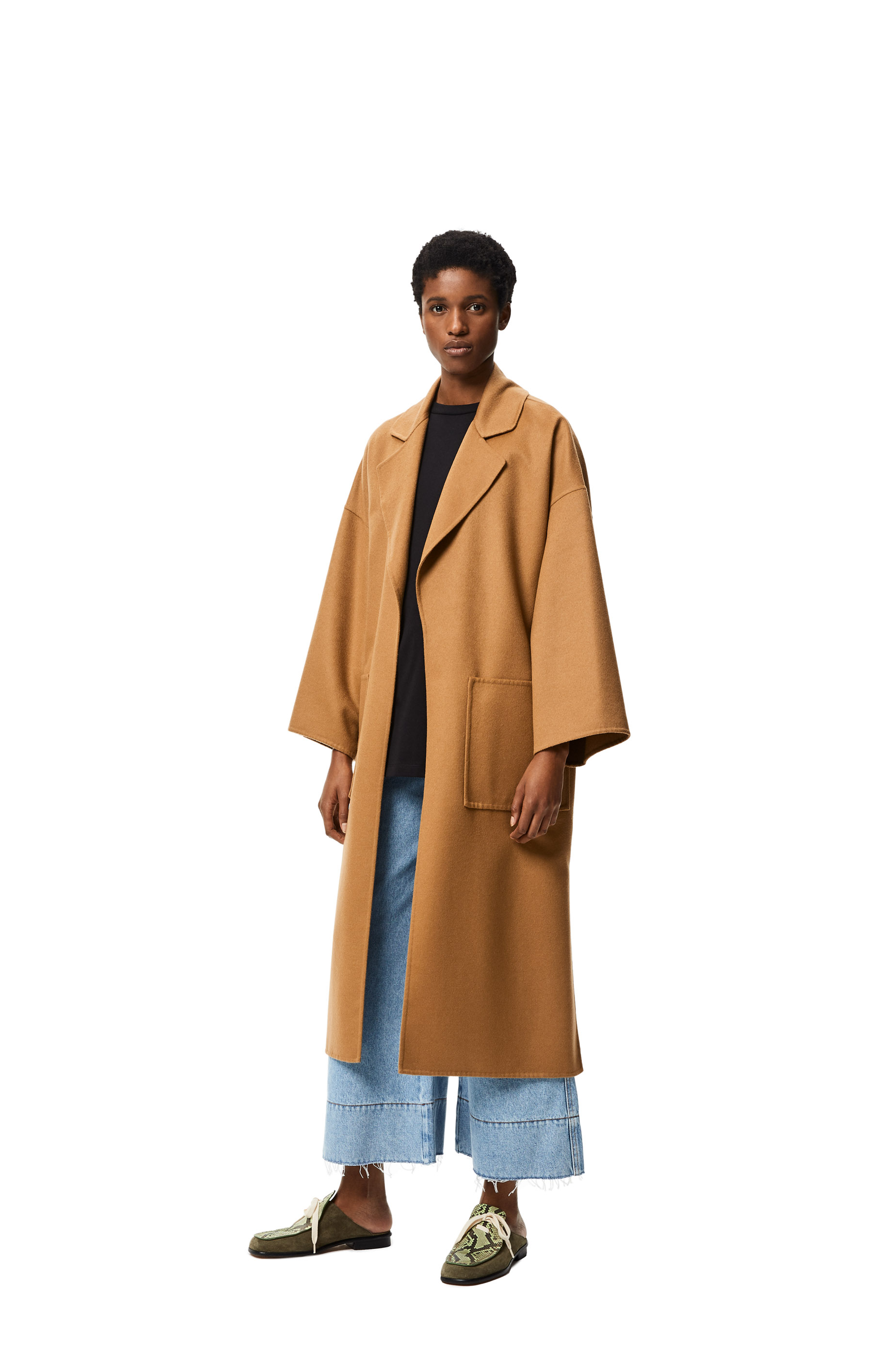 Oversize belted coat in wool and 