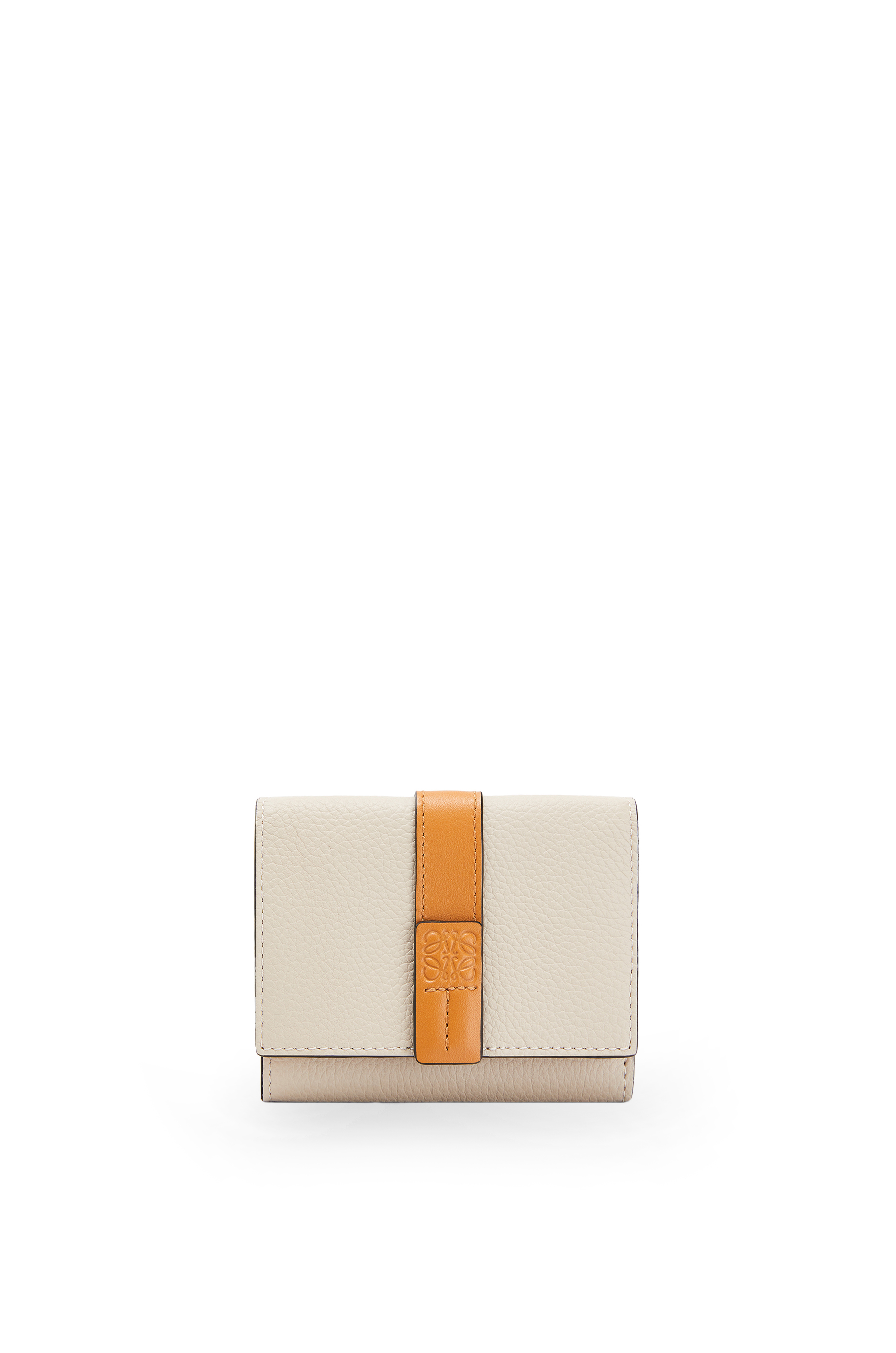 Trifold wallet in soft grained calfskin 