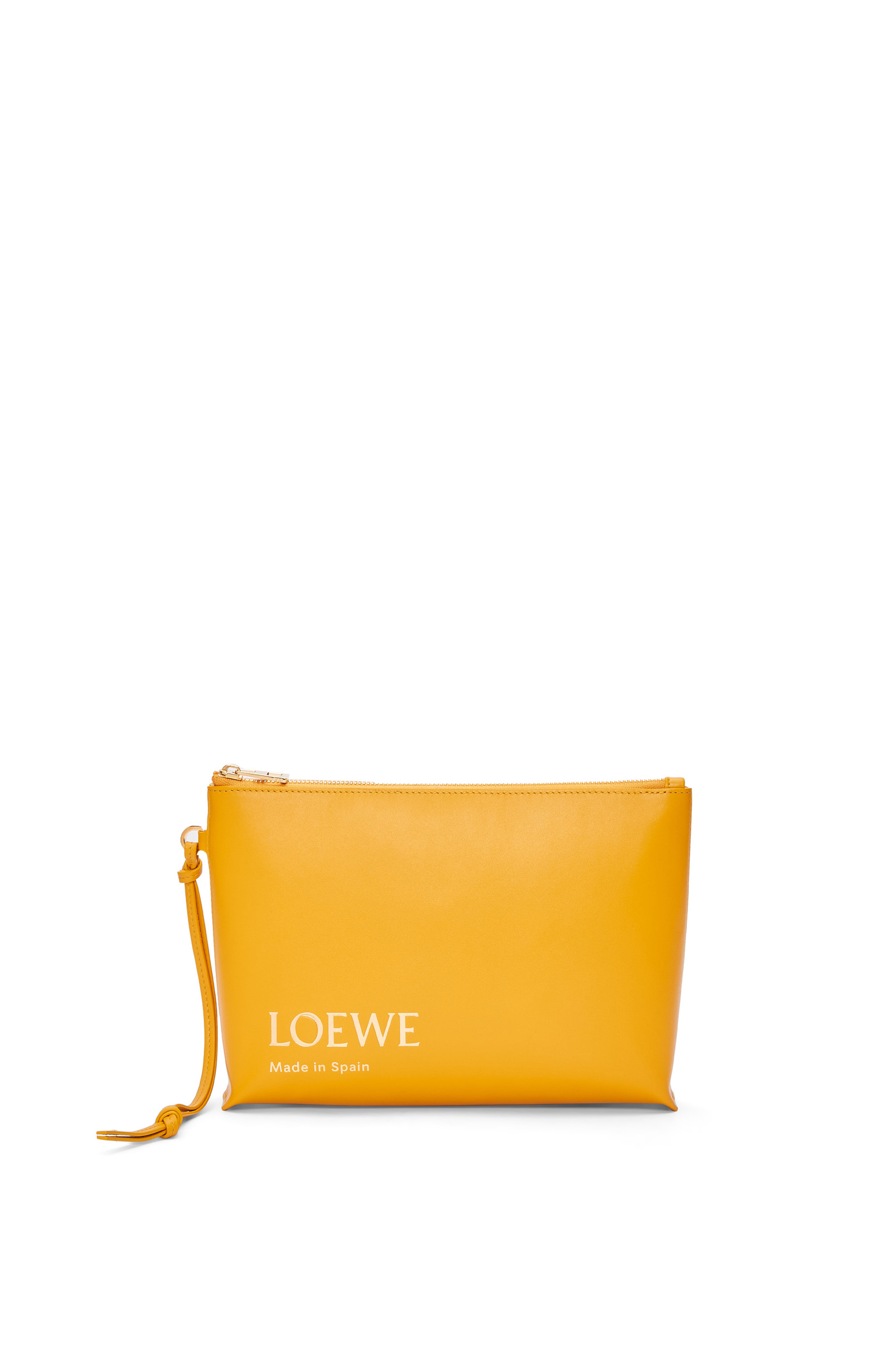 LOEWE エンボス ロエベ Tポーチ（シャイニーナパカーフ） サン 