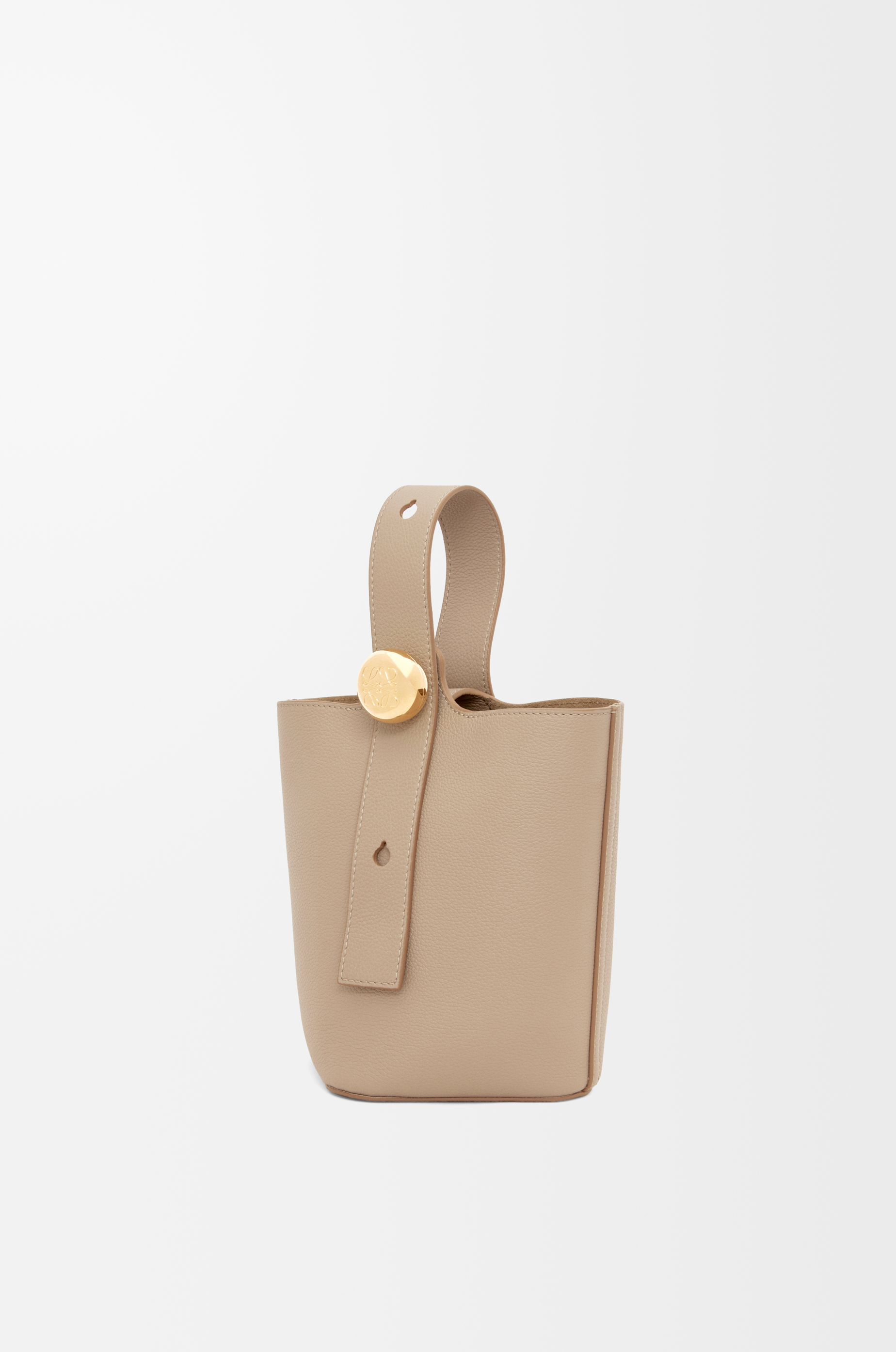Bucket bag loewe outlet