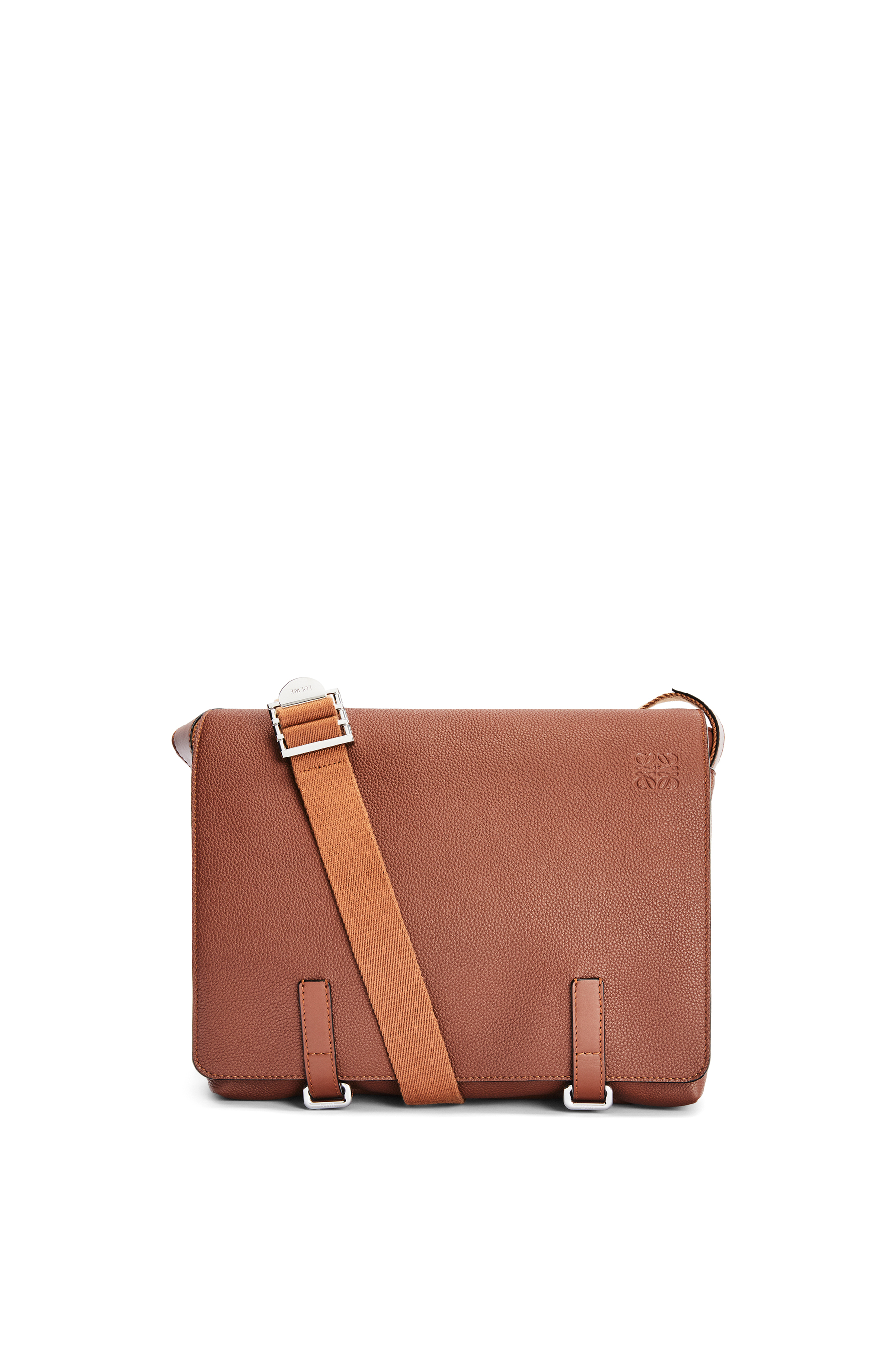 ミリタリー メッセンジャーバッグ ソフトグレインカーフ Cognac Loewe