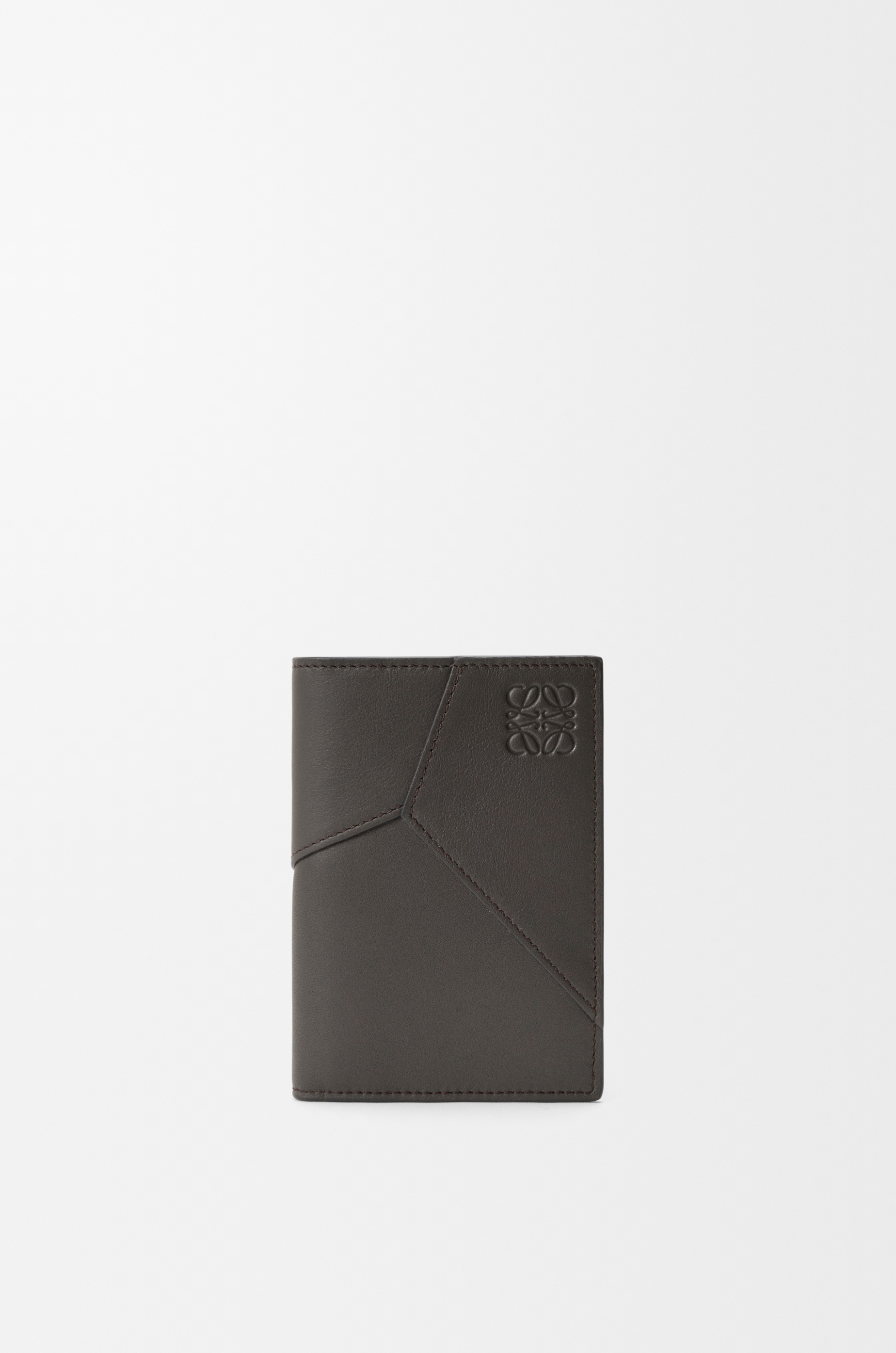 Puzzle bifold cardholder in classic calfskin Grey - LOEWE USA