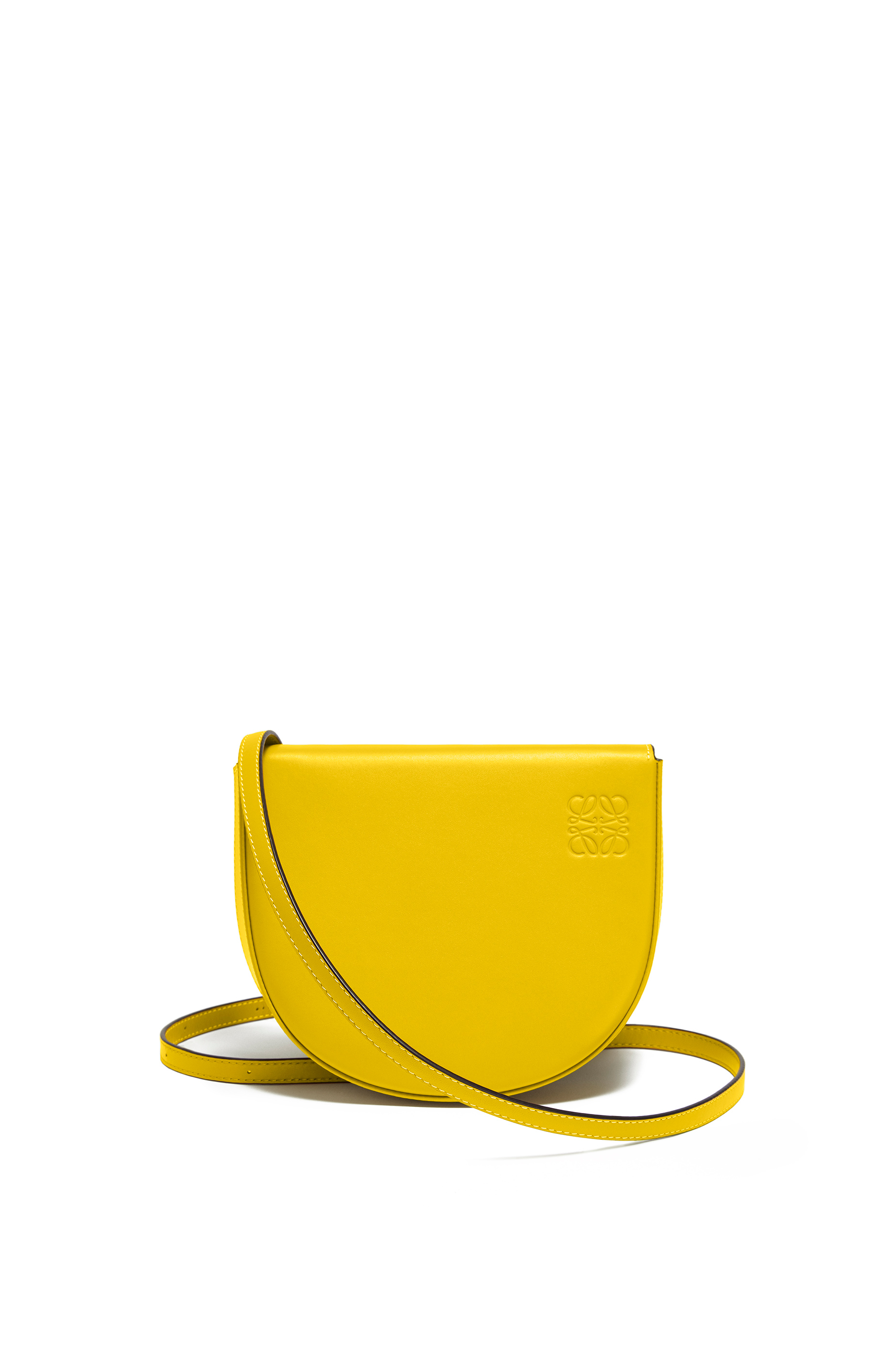 small heel pouch in soft calfskin