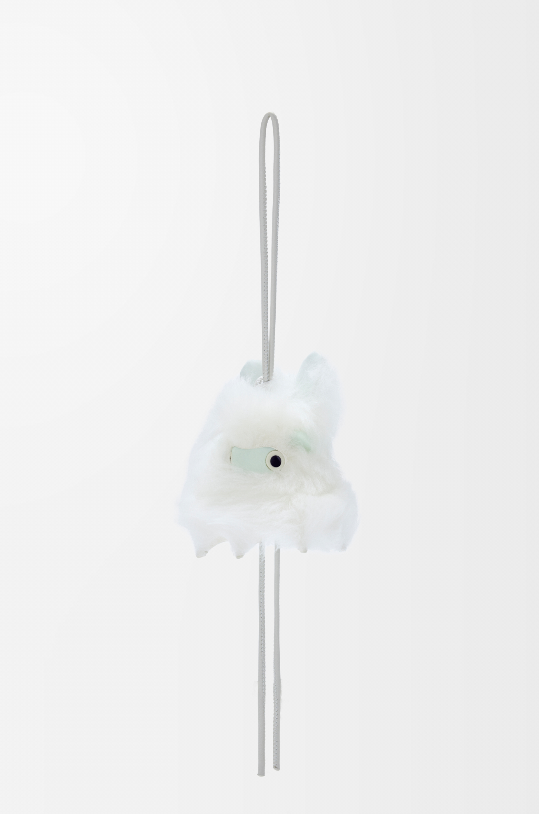 スノーバニー チャーム（シアリング） ホワイト - LOEWE Japan