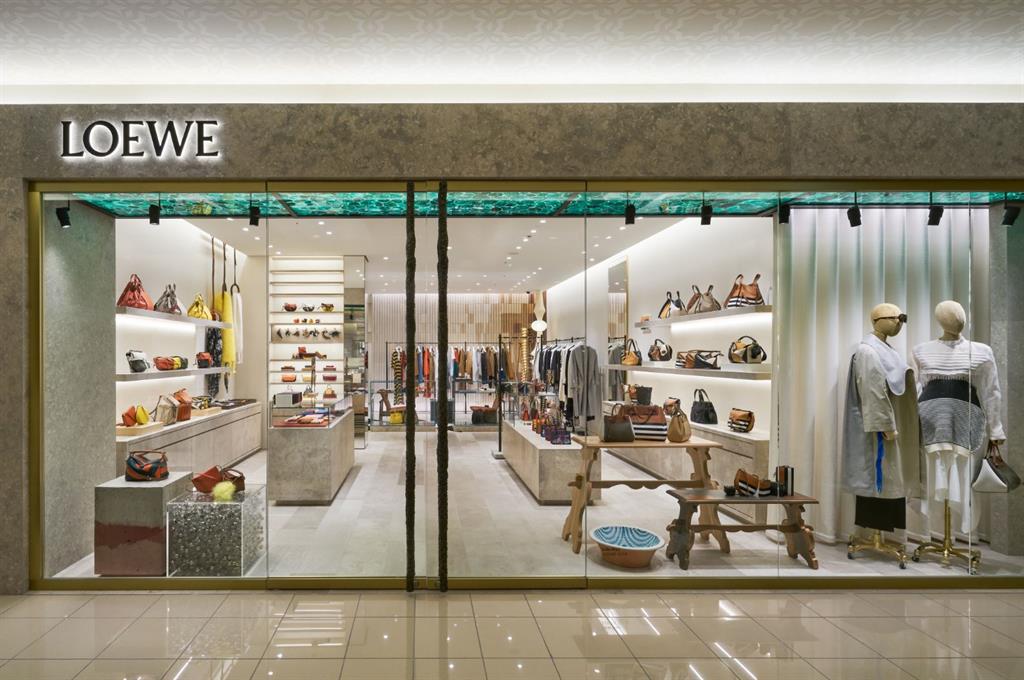 LOEWE Daimaru Shinsaibashi LOEWE Daimaru Shinsaibashi