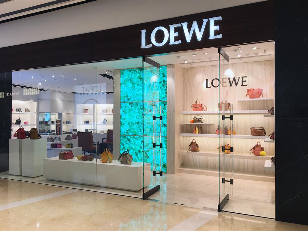 LOEWE One Central LOEWE One Central