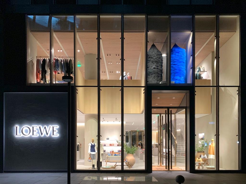 CASA LOEWE BEIJING CASA LOEWE BEIJING