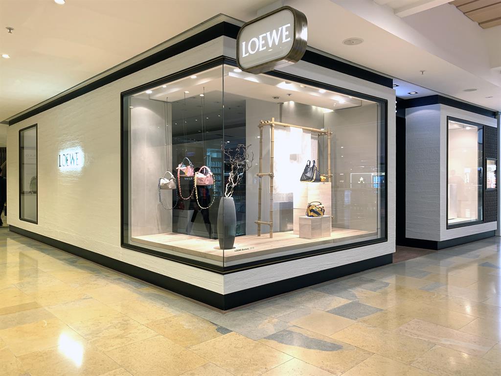 LOEWE Pacific Place LOEWE Pacific Place