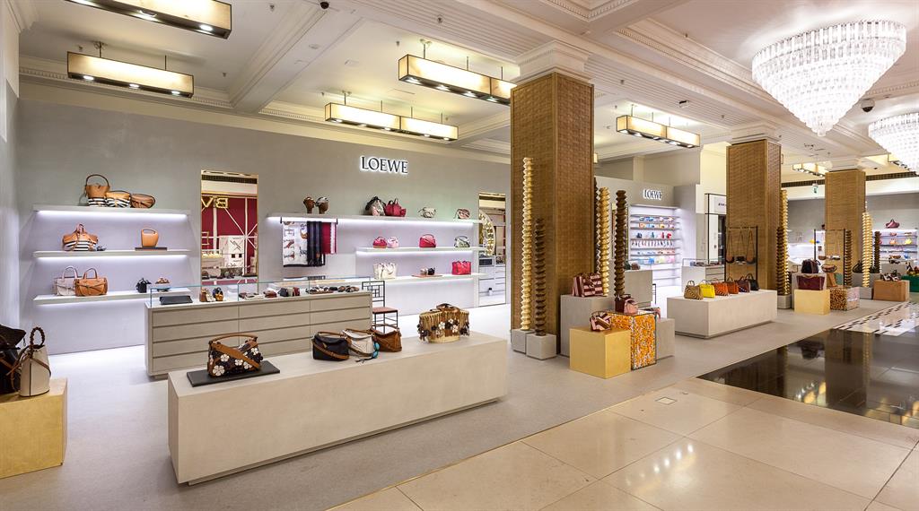 LOEWE HARRODS POP UP LOEWE HARRODS POP UP