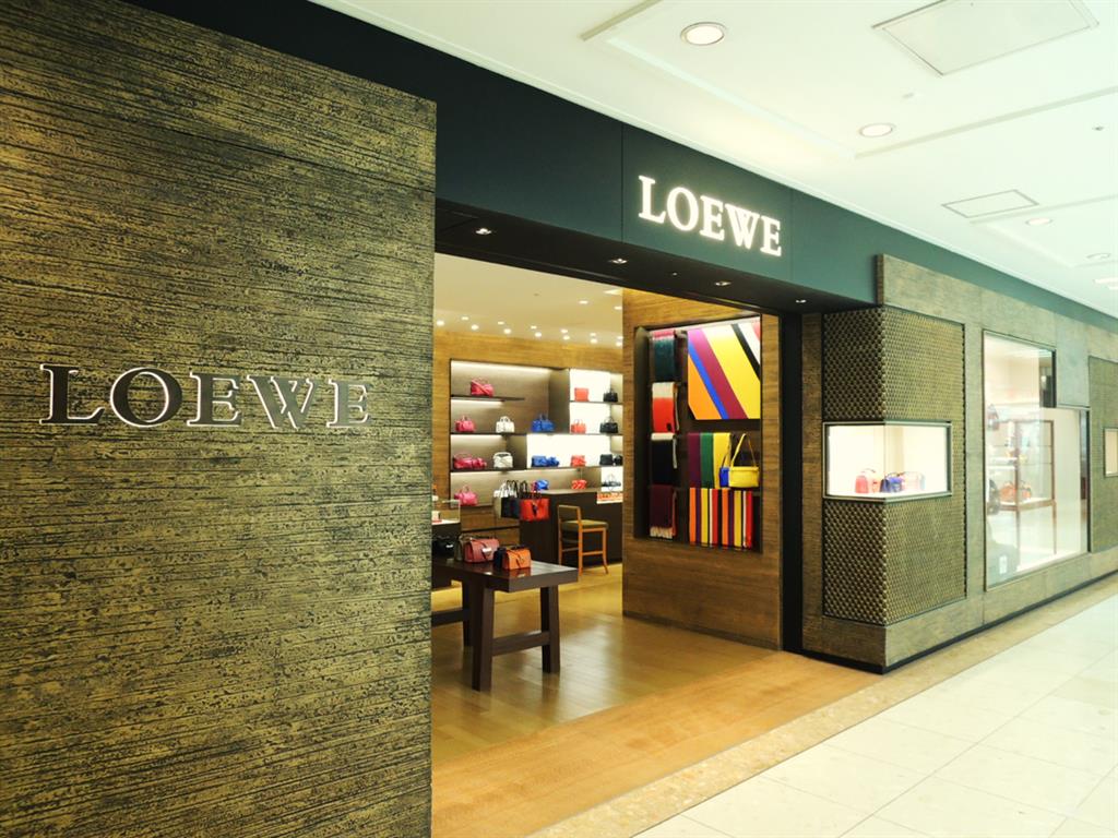 LOEWE Futakotamagawa LOEWE Futakotamagawa