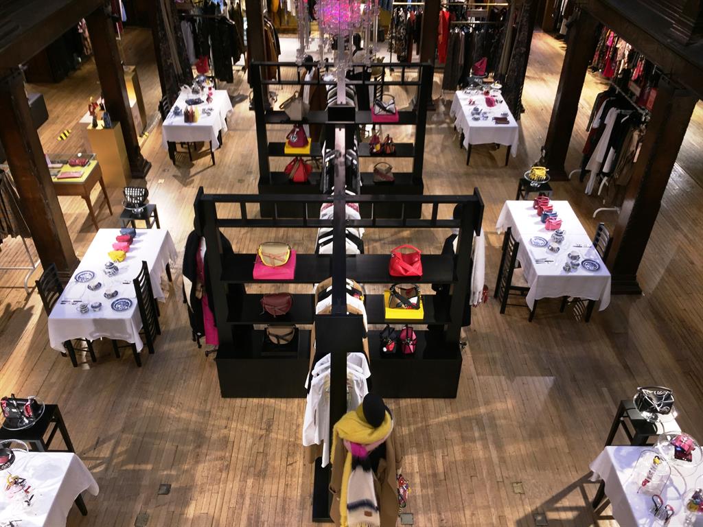 LOEWE Liberty Pop-up LOEWE Liberty Pop-up